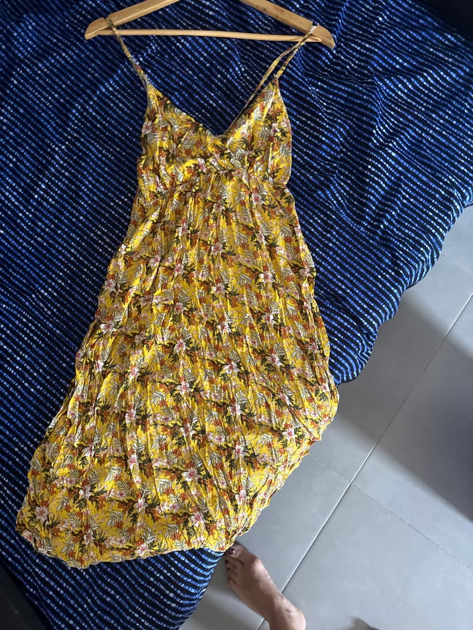 Robe jaune