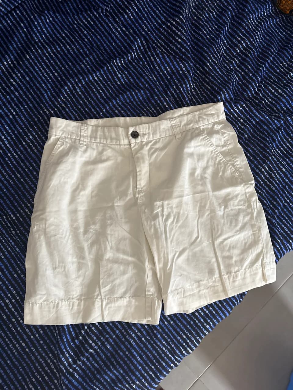 Short blanc