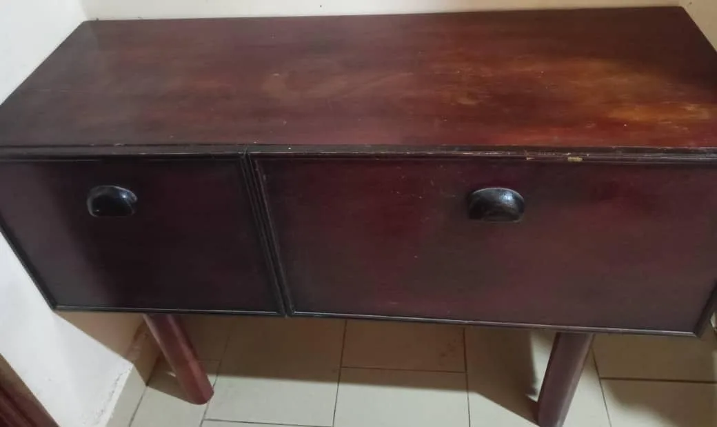 Meuble de rangement en bois à vendre