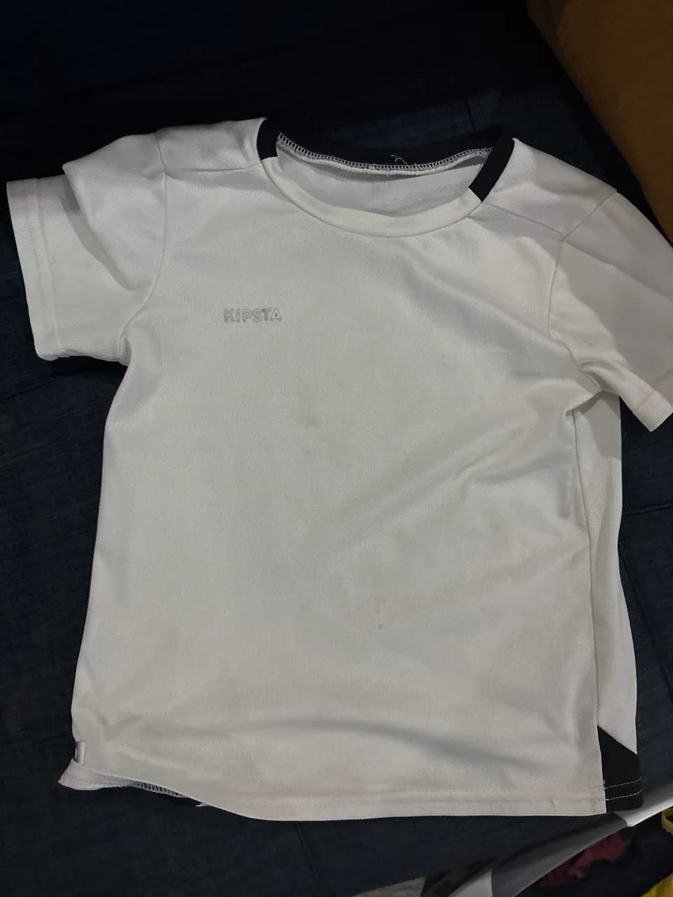 T shirt foot