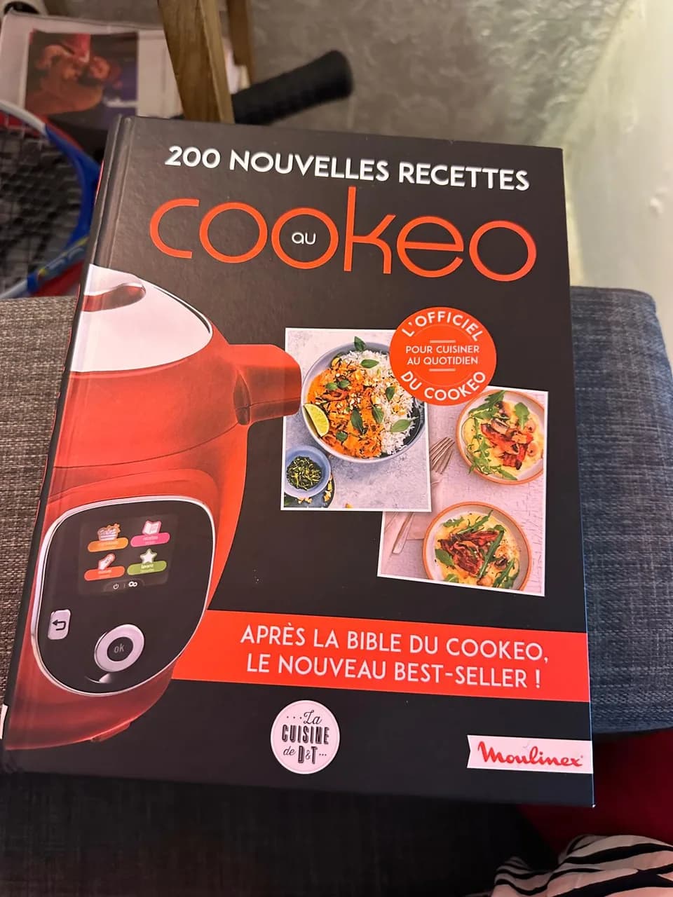Livre "200 nouvelles recettes au Cookeo"